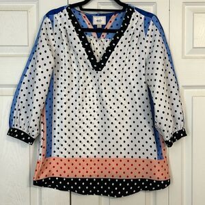 ECI Size Medium Polka Dot V-Neck Blouse White Blue Peach Black Office Pullover